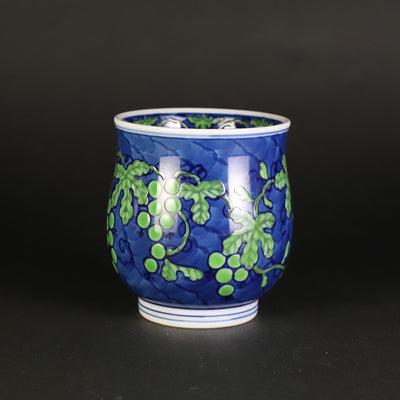 Gen'emon Kiln Green Grape Painting Teacup