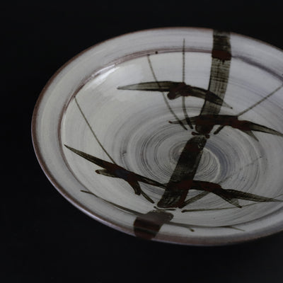 中里太郎右衛門窯　唐津絵刷毛目皿