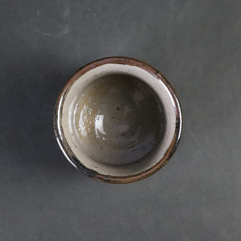 Illustrated Karatsu sake cup by Taroemon Nakazato XIV