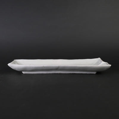 Set of white porcelain rectangular plates by Maruta Souichi Gallery