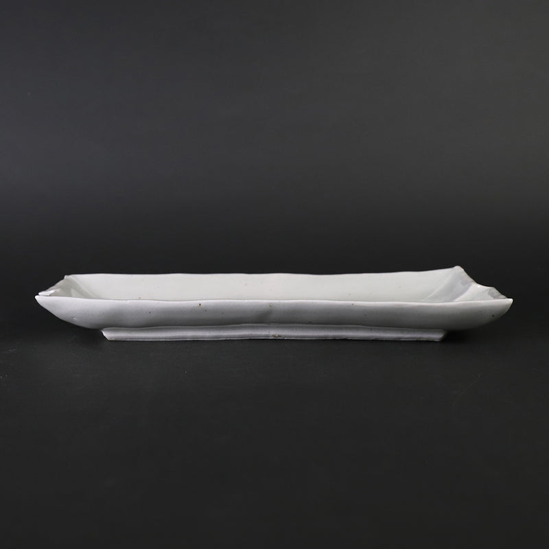 Set of white porcelain rectangular plates by Maruta Souichi Gallery