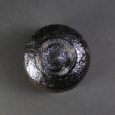 十四代中里太郎右衛門　作　唐津黒紅ぐい呑