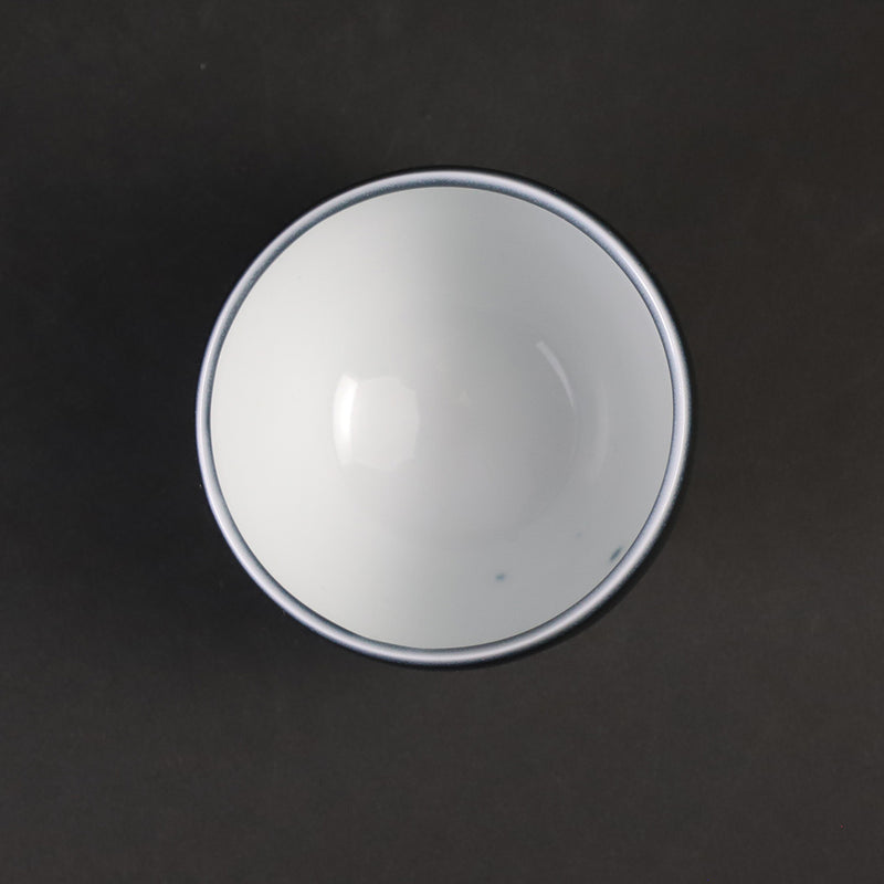 Sake cup 6 by Akio Hyakuta