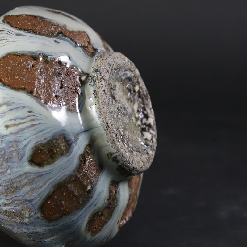 Madara Karatsu Sake Bottle No.29 by Munehiko Maruta