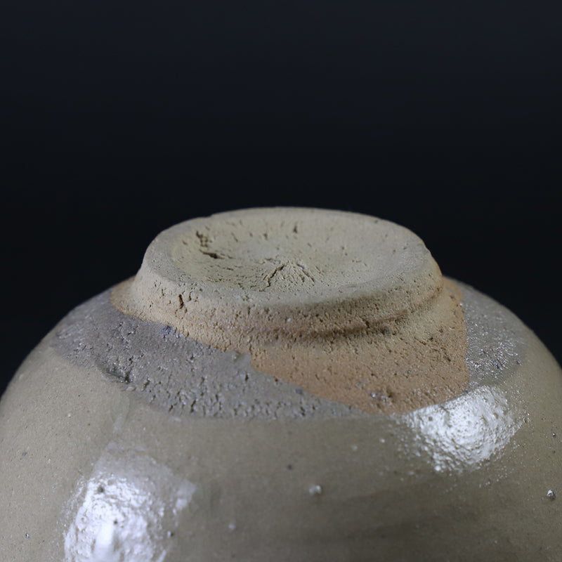 Karatsu tea bowl No.12 made by the 14th generation Nakazato Tarouemon