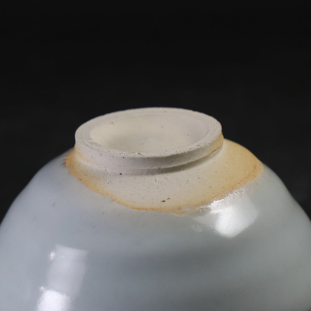 Blue and white porcelain sake cup by Kenta Nakazato – ギャラリー一