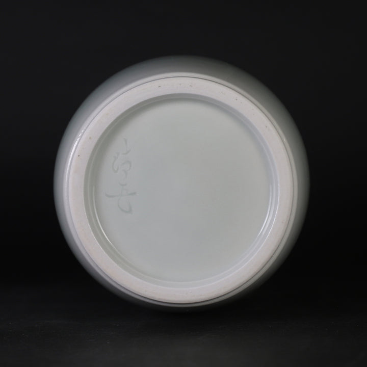 中村清吾 作 青白磁花入 – ギャラリー一番館オンラインショップ 