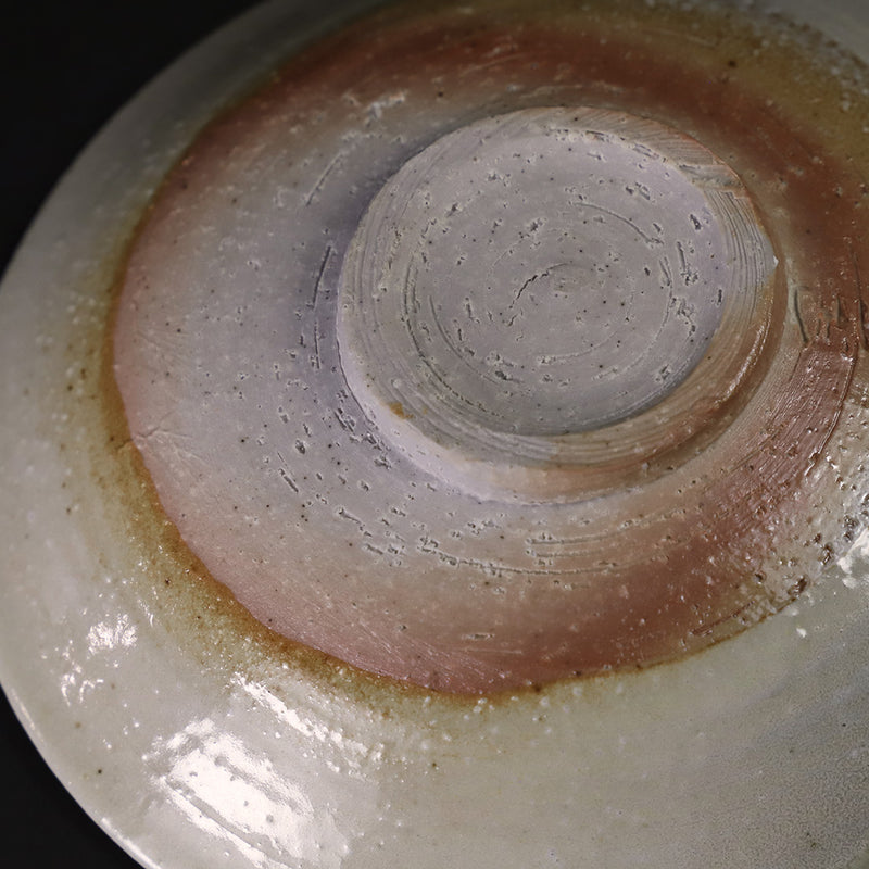 Ash-glazed plate by Takashi Nakazato