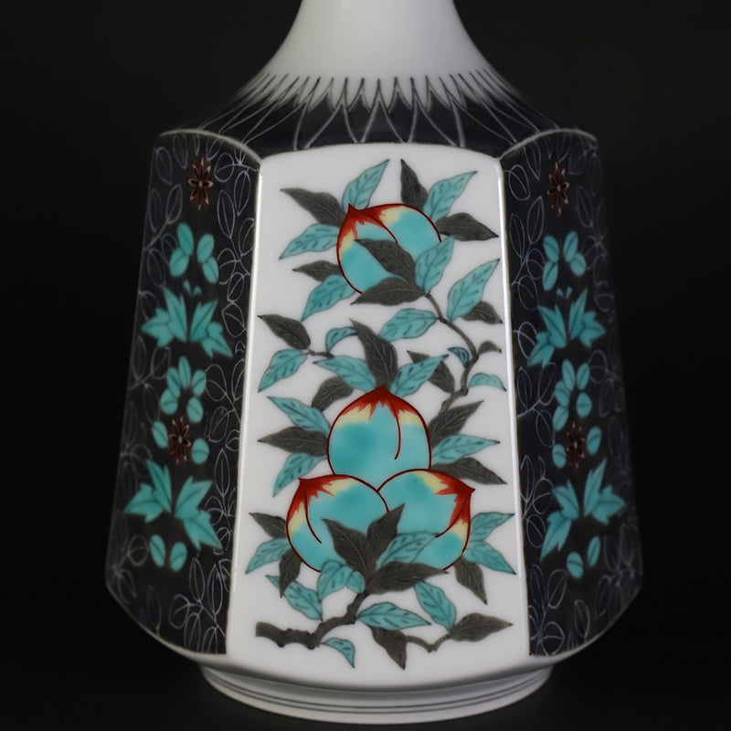 14th generation Imaizumi Imaemon Vase with fruit design