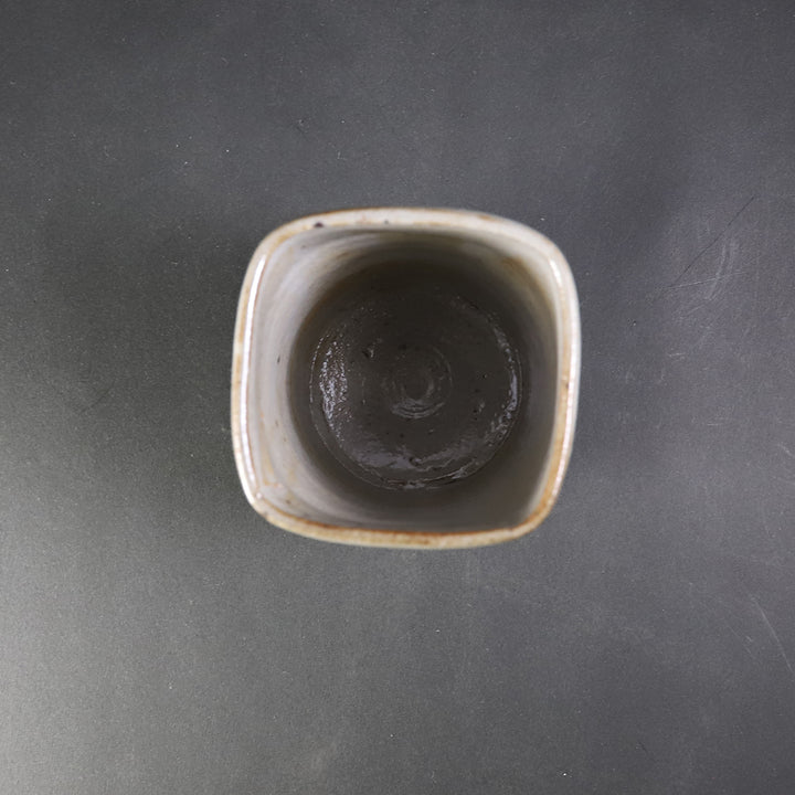 十四代中里太郎右衛門 作 絵唐津湯呑 – ギャラリー一番館オンライン