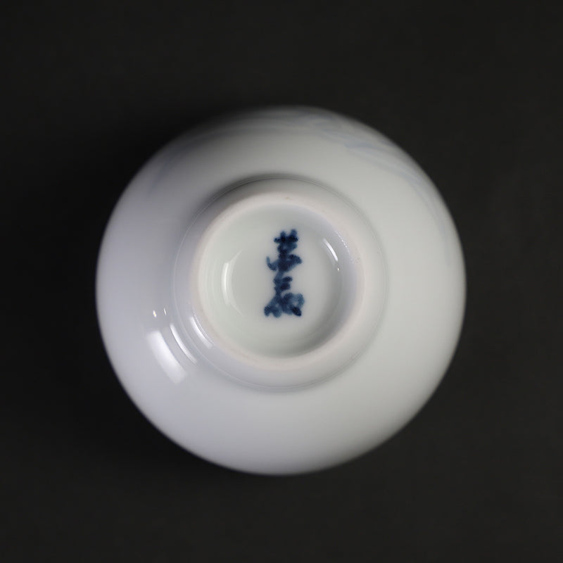 Manji Inoue White Porcelain Dyed Wheat Engraved Sake Cup (Large)