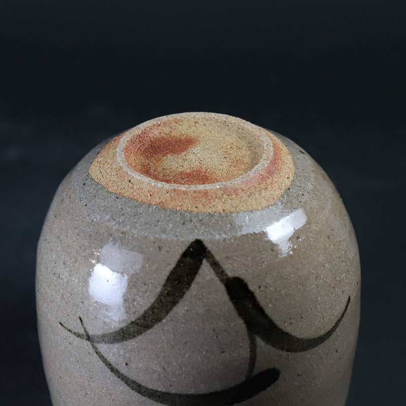 Nakazato Tarouemon Kiln Karatsu Choko (Large, Painted Karatsu: Pampas Grass)