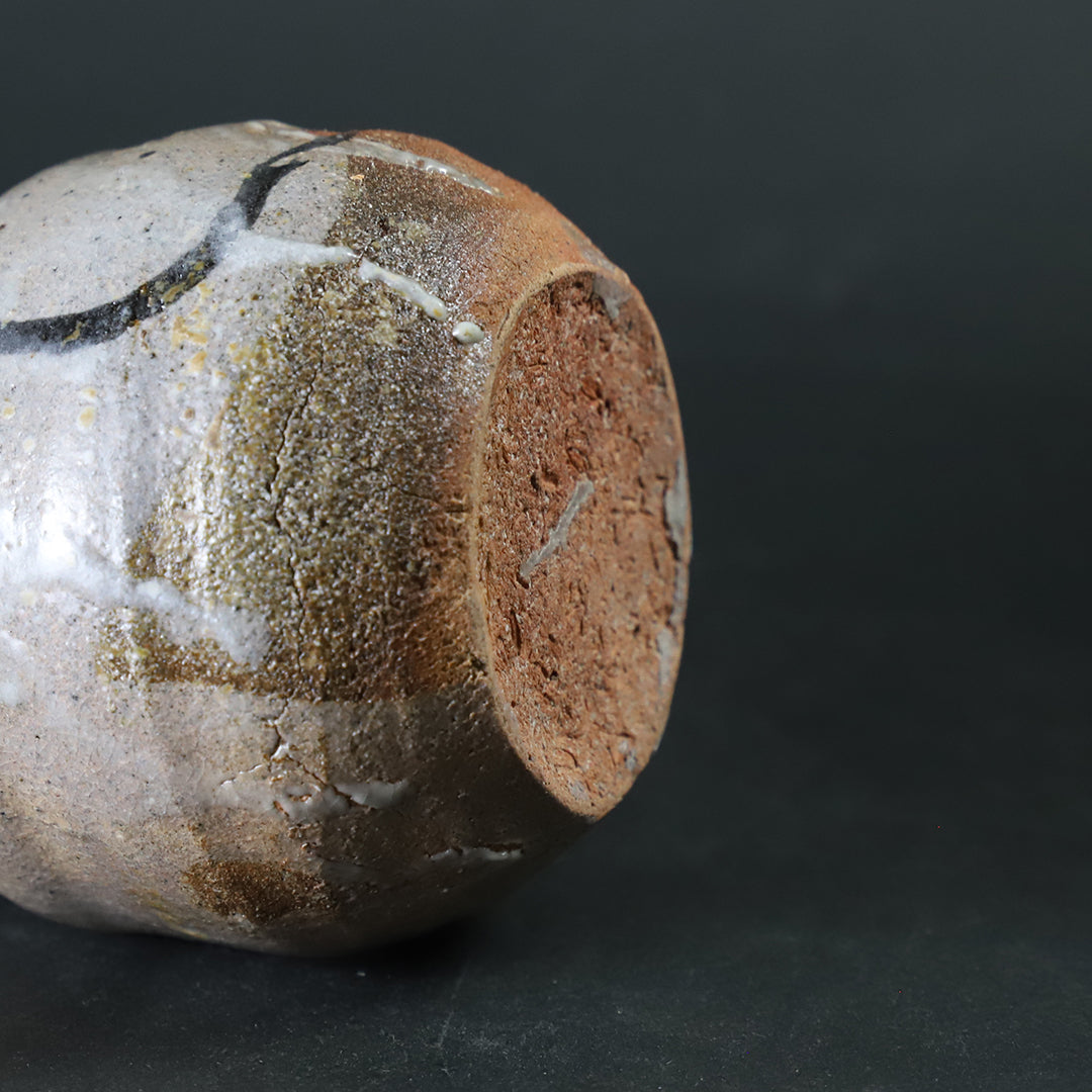 岡本作礼 作 絵唐津徳利 – ギャラリー一番館オンラインショップ