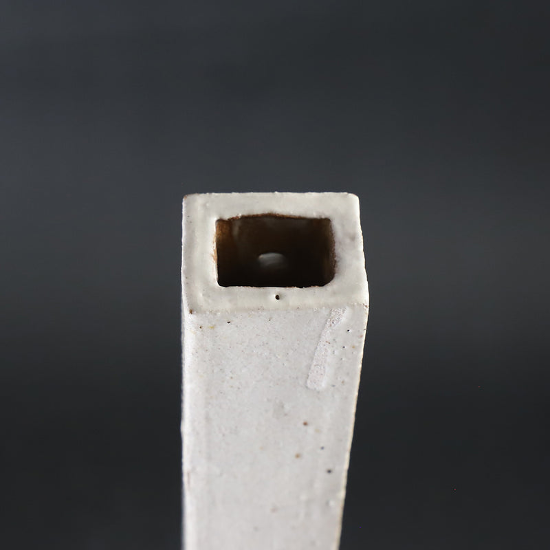 石井義久　作　白黒刷毛目掛け花器　No.4