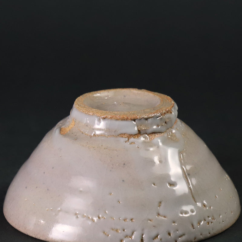 Karatsu sake cup by Kenta Nakazato