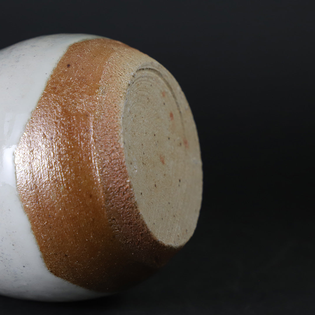 竹花正弘 作 斑唐津徳利 No.26 – ギャラリー一番館オンラインショップ