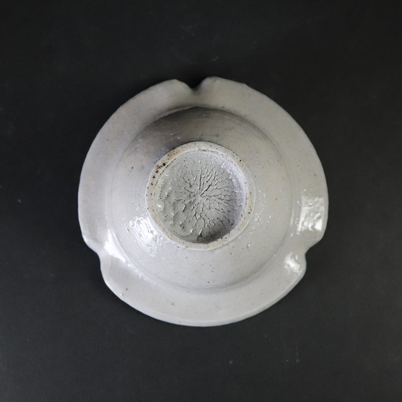 A set of blue and white porcelain dishes by Maruta Souichi Gallery