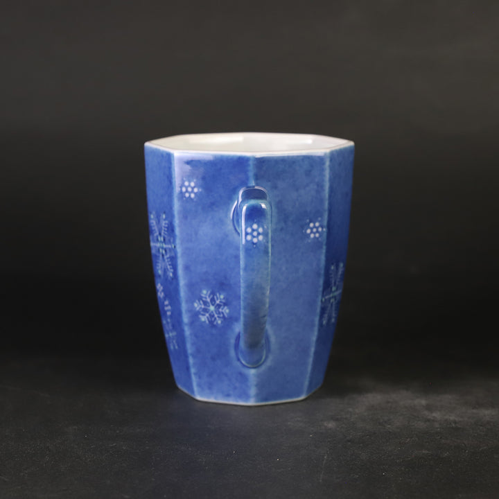 十四代今泉今右衛門 作 色絵吹墨墨はじき雪文碗 – ギャラリー一番館