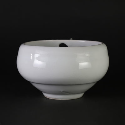 White porcelain gourd-shaped sake cup by Takashi Nakazato