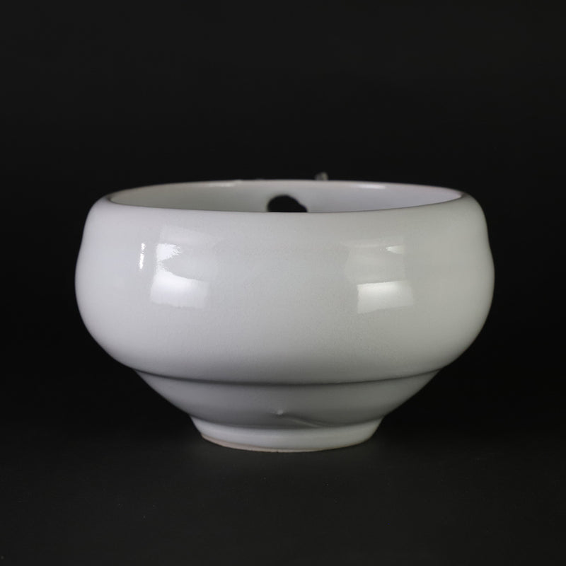 White porcelain gourd-shaped sake cup by Takashi Nakazato