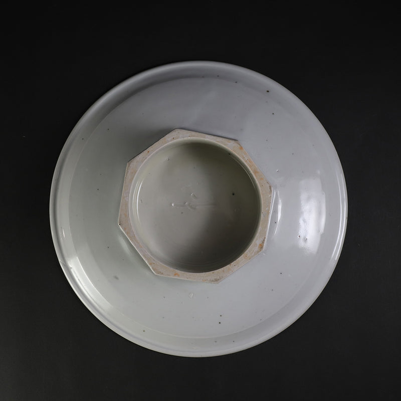White porcelain bowl with chamfered base by Sakurei Okamoto