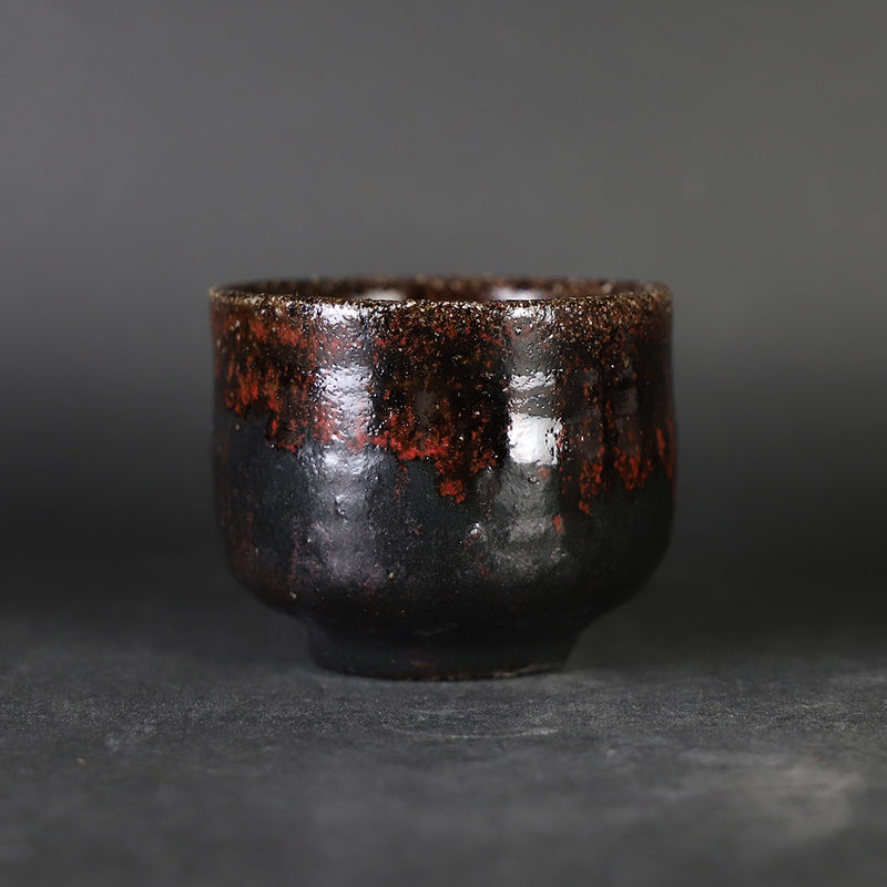 Karatsu black and red sake cup made by the 14th generation Nakazato Tarouemon