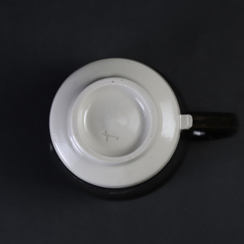 Taroemon Nakazato 14th Karatsu White Scratched Black Bowl Plate