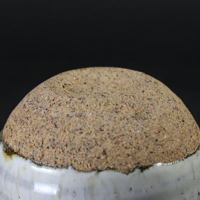 Madara Karatsu sake cup by Kazusuke Fukuda