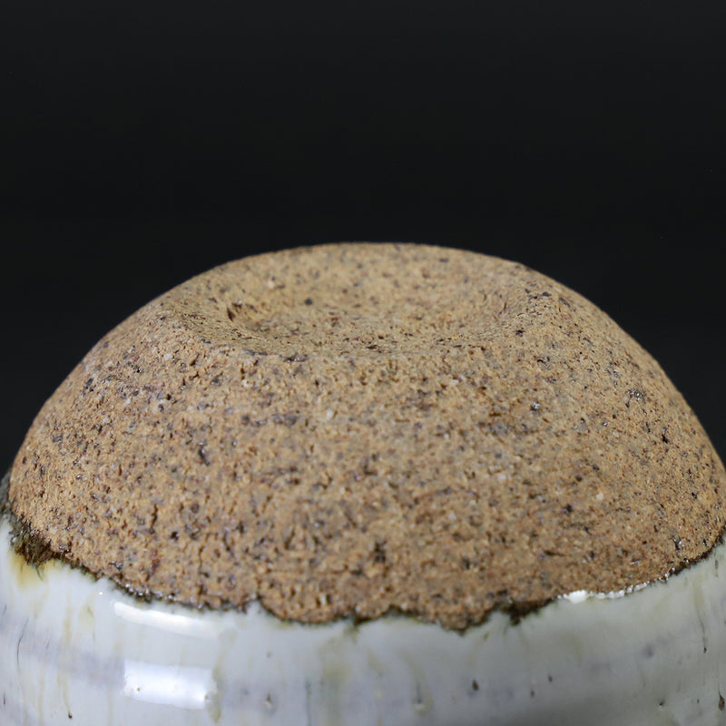 Madara Karatsu sake cup by Kazusuke Fukuda