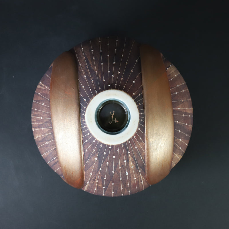 Iron-dyed line pattern vase by Miho Nakamura