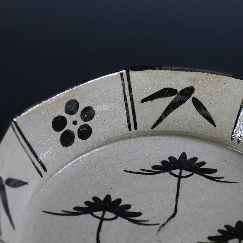 Painted Karatsu octagonal bowl by Keigo Kawazoe