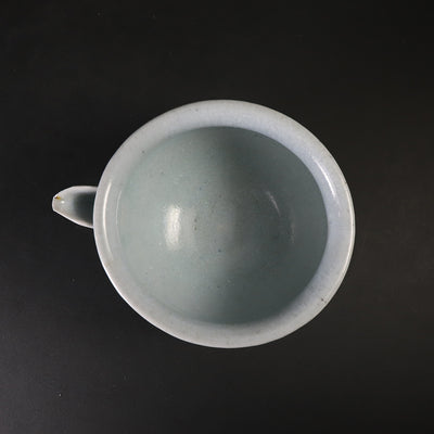 岡本修一　作　青白磁鎬片口