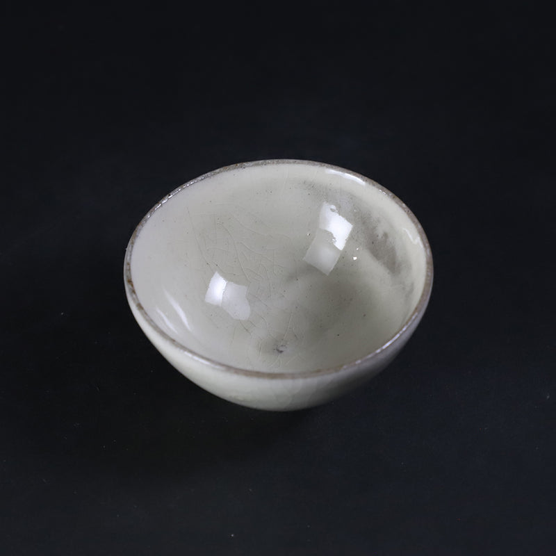 中里太亀　作　粉引ぐい呑