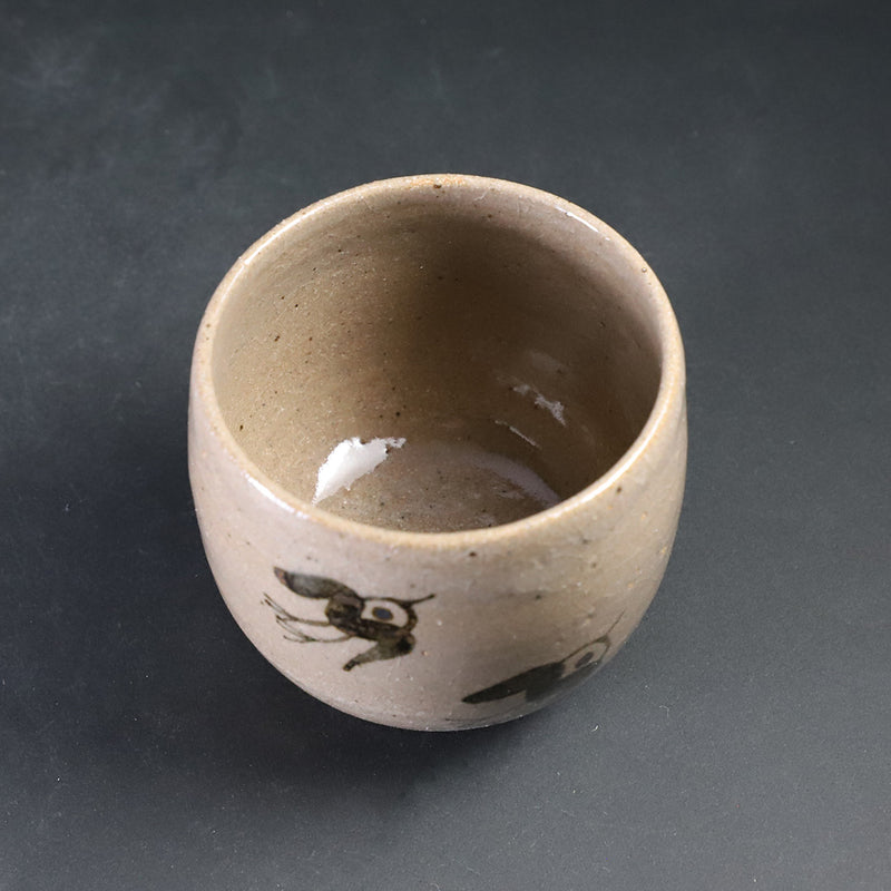 Nakazato Tarouemon Kiln Karatsu sake cup (large, painted Karatsu: Tori)
