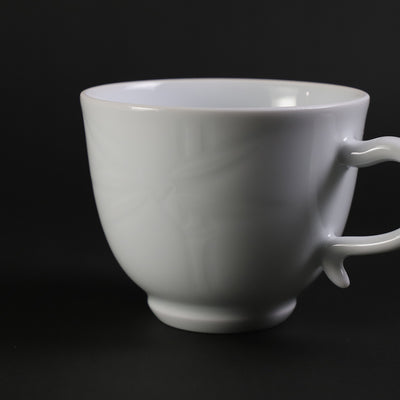 Inoue Manji Kiln White porcelain coffee bowl with bamboo leaf motif
