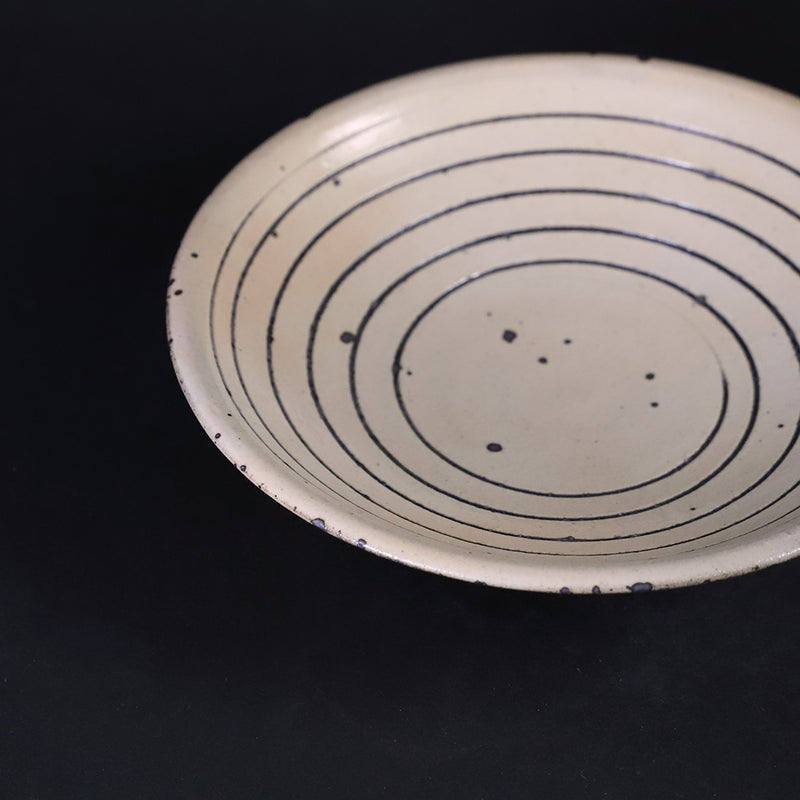 Kohiki Striked Plate by Nakazato Taki