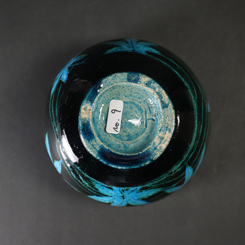 Taroemon Nakazato 14th Karatsu Taroemon blue scratched tea bowl