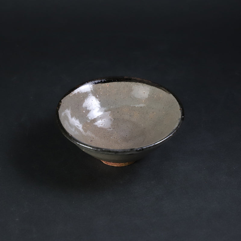 中里太亀　作　皮鯨ぐい呑