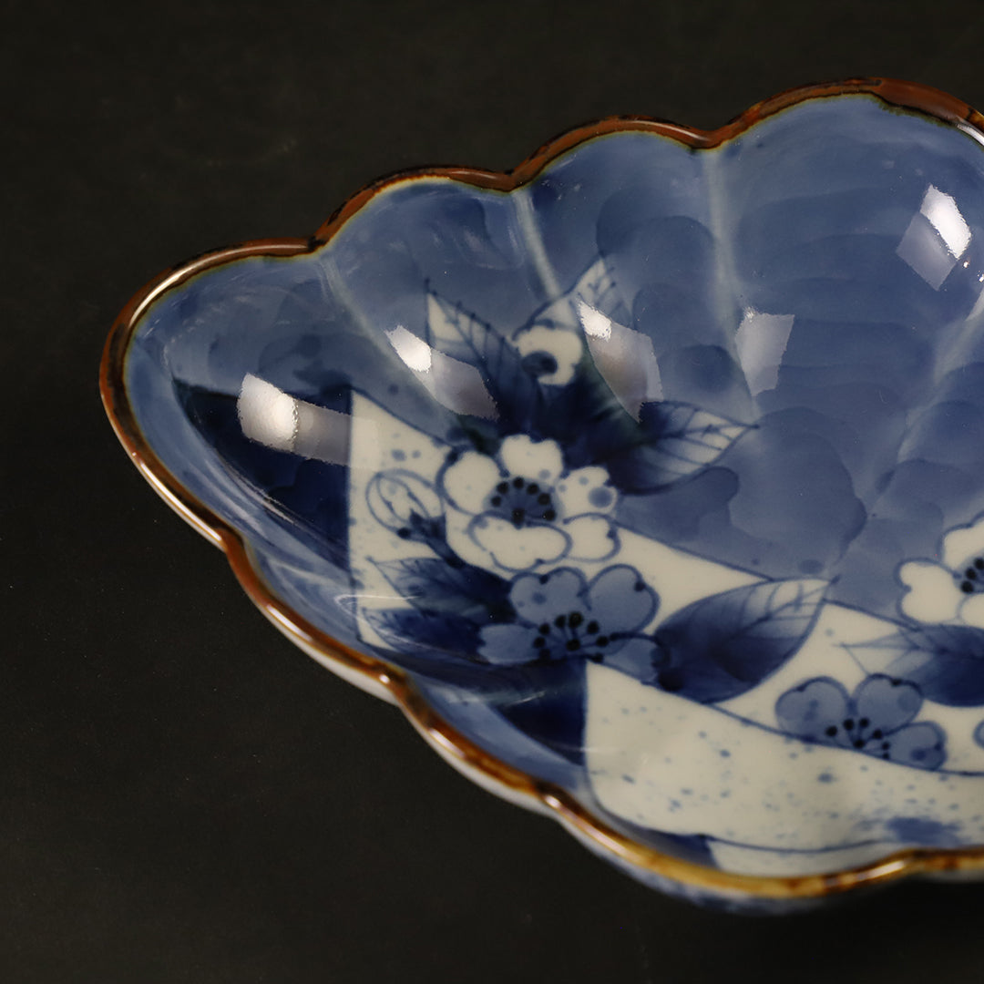 未使用品】有田焼 福泉窯 菱形菊割向付 花唐草と流水花