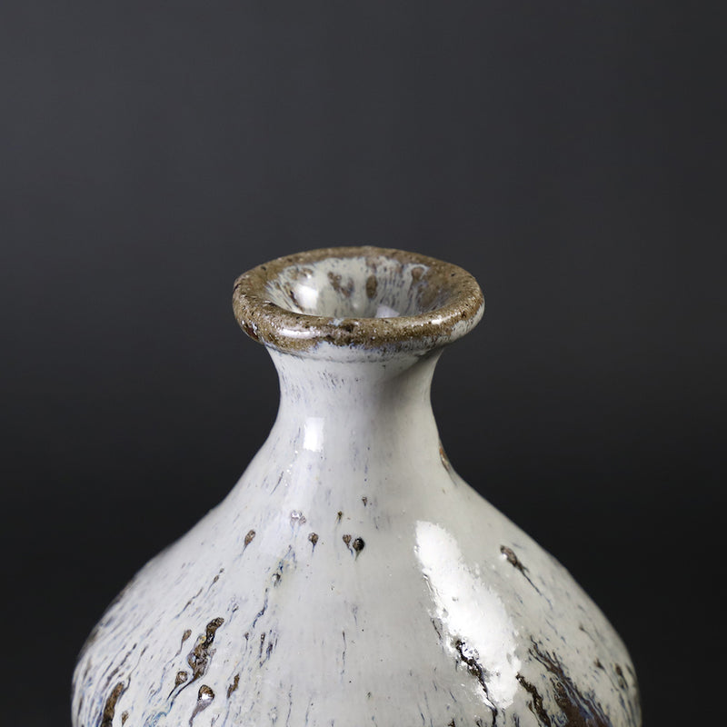 Korean Karatsu Tokkuri by Munehiko Maruta