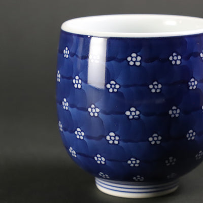 Gen'emon Kiln Blue and white plum pattern teacup
