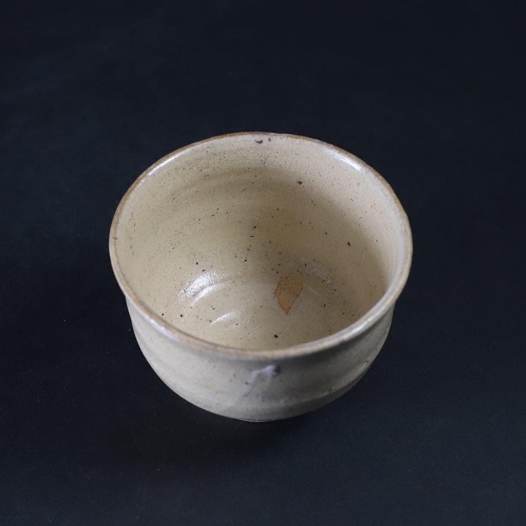 内村慎太郎 作 玉子手ぐい呑 – ギャラリー一番館オンラインショップ