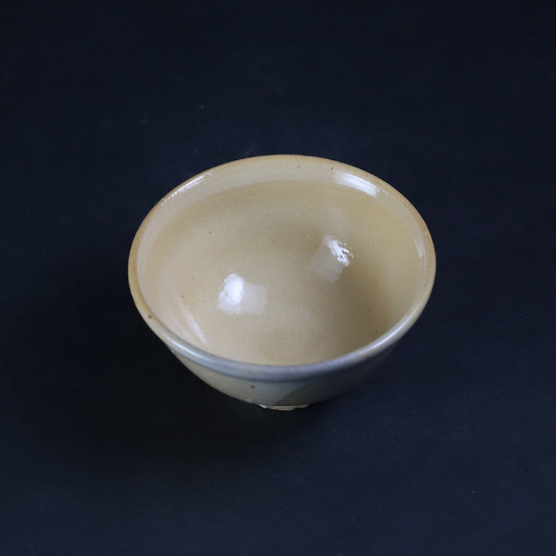 Karatsu sake cup by Taki Nakazato