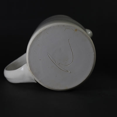 中里花子　作　ピッチャー