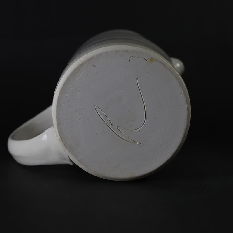 中里花子　作　ピッチャー