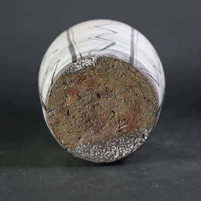 Shuichi Okamoto's Painted Karatsu Brushed Tokkuri Vase No.41