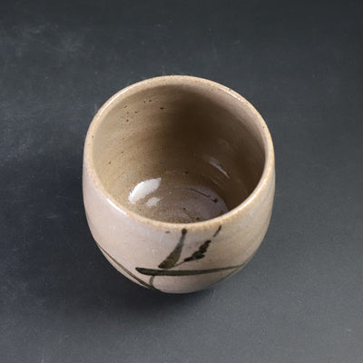 Nakazato Tarouemon Kiln Karatsu Choko (Large, Painted Karatsu: Pampas Grass)