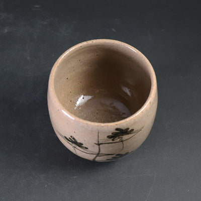 Nakazato Tarouemon Kiln Karatsu sake cup (large, picture Karatsu: pine)
