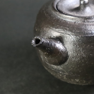 Suzu Karatsu teapot No.26 by Yasumoto Kajiwara