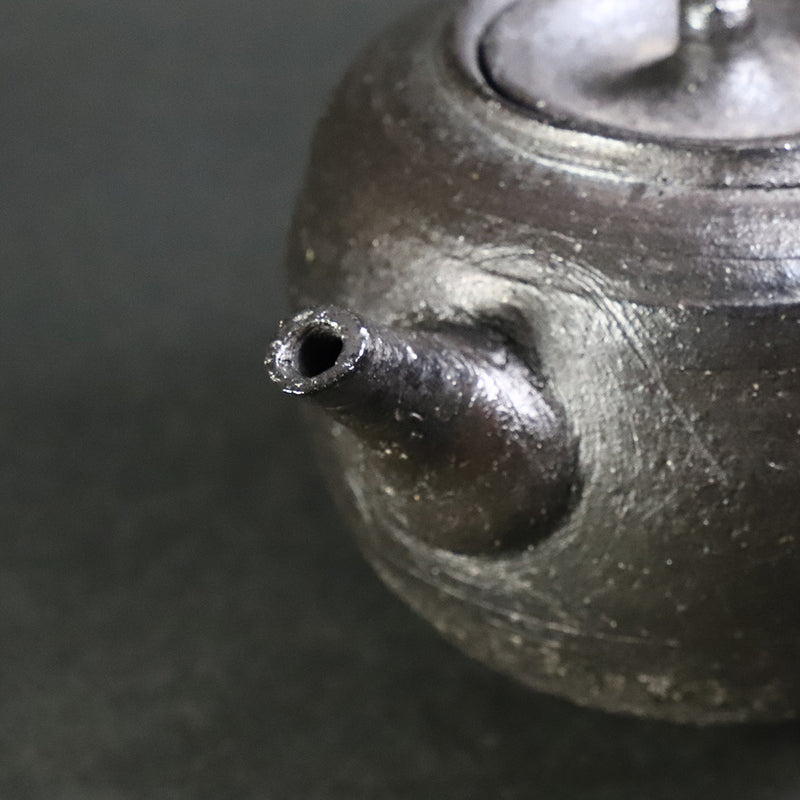 Suzu Karatsu teapot No.26 by Yasumoto Kajiwara